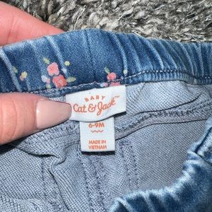 Selling my daughters clothing